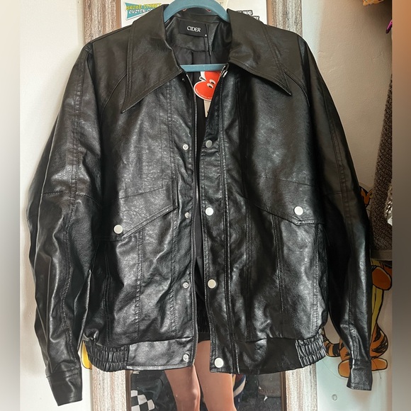 Cider faux leather zipper jacket new with tags size small - Picture 3 of 3